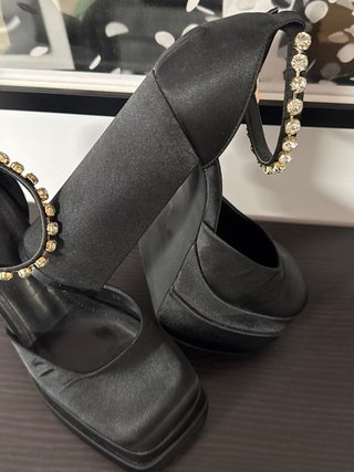 Zapatos Versace Medusa Negros Brillantes