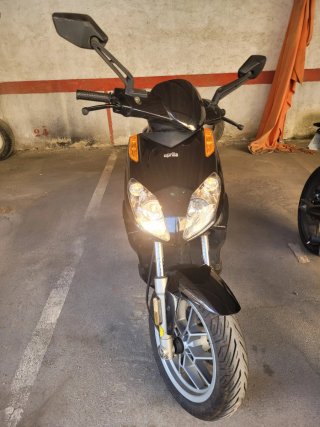 Aprilia Sportcity One 125 Negra