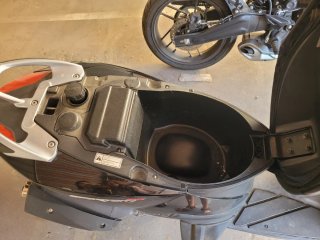 Aprilia Sportcity One 125 Negra