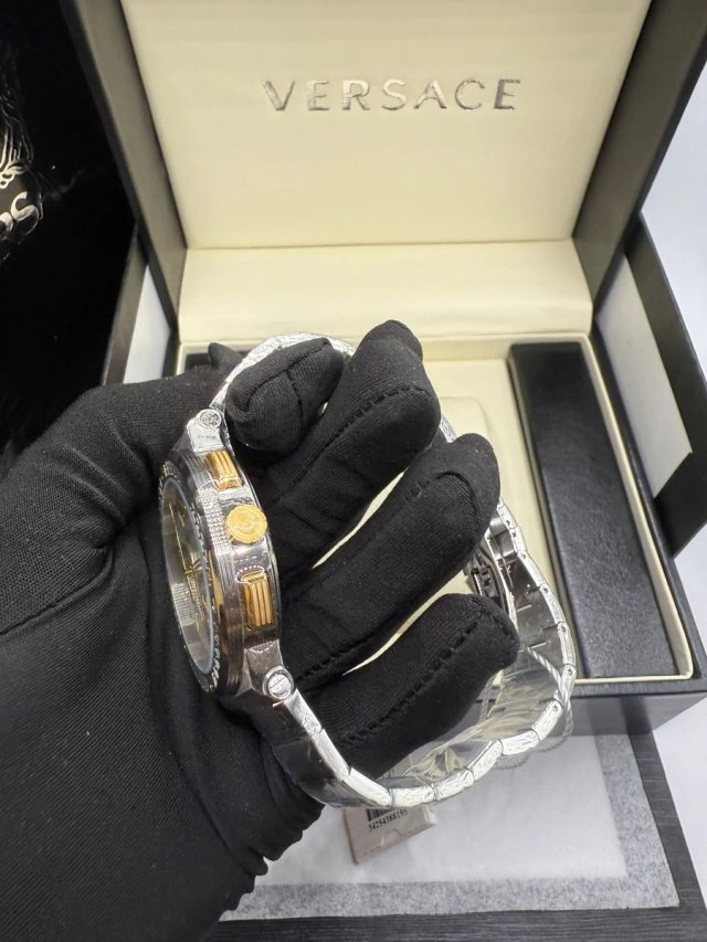 Reloj Versace Oro y Plata