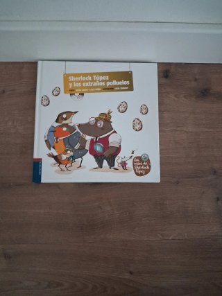 2 libros de Sherlock Tópez