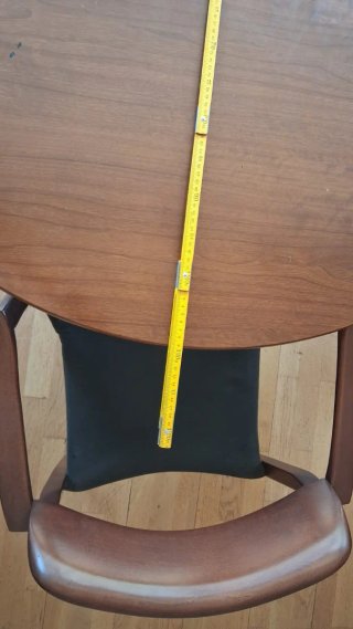 Mesa redonda madera + 4 sillas