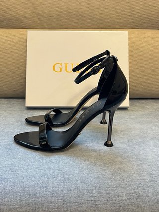 Sandali Guess n. 41 vernice nera
