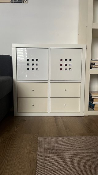Mueble KALLAX IKEA blanco puertas y cajones