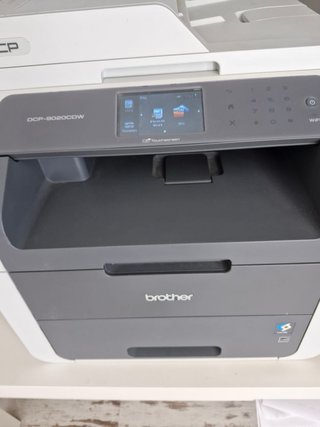 Stampante laser multifunzione Brother