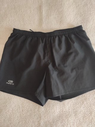Short deportivo Kalenji negro