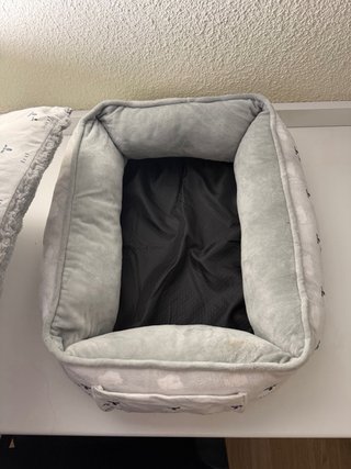 Cama para perro con estampado de ovejas