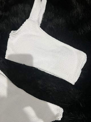 Bikini blanco nuevo