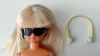 Cascos y gafas de sol antiguos para muñeca Chabel