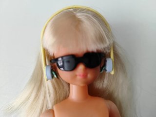 Cascos y gafas de sol antiguos para muñeca Chabel