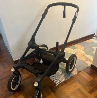 Carrito Bugaboo Buffalo Azul con silla y capazo