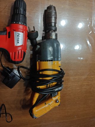 Lote 2 taladros + cargador