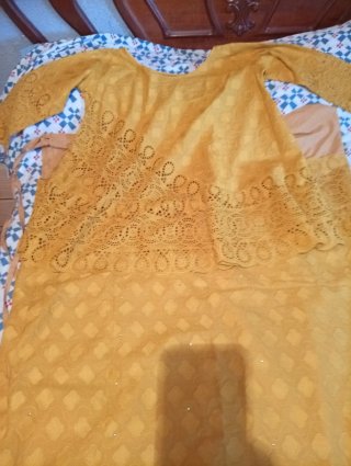 Conjunto falda larga y blusa amarillo