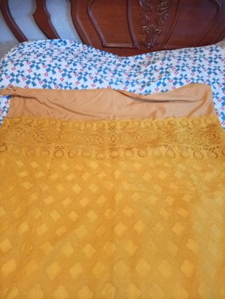 Conjunto falda larga y blusa amarillo