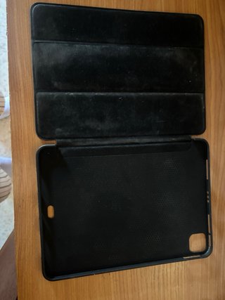 iPad Pro 11 2022 Plata con teclado y funda