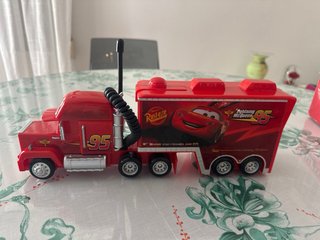 Camión de juguete Rayo McQueen