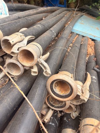 120 Tubos de polietileno para riego