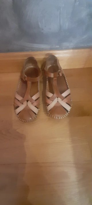 Sandalias Pikolinos Cuero T-Strap Beige Marrón