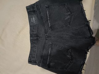 Shorts vaqueros negros rotos