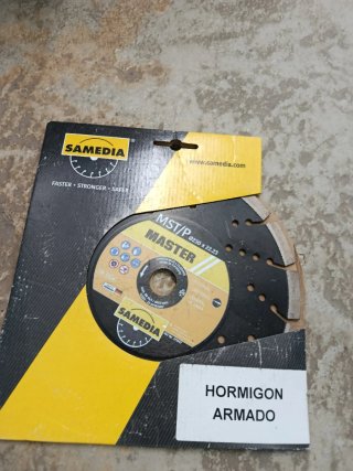 Radial HIKOKI G 235W2 + disco