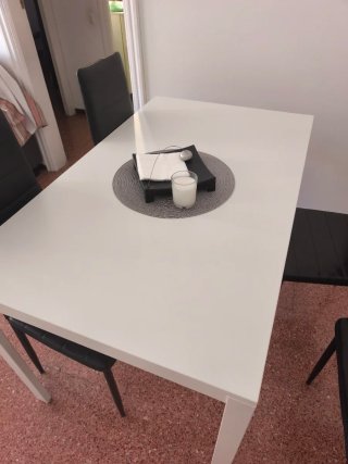 Mesa Comedor Blanca y Gris