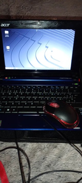 Portatile Acer Aspire con Linux