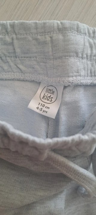 Pantalón corto niño 4-5 años gris