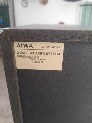 Altavoces Aiwa Negros
