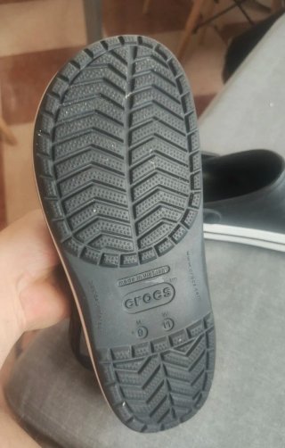 Zuecos Crocs Negros