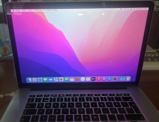 Apple MacBook Pro 15.4 Retina