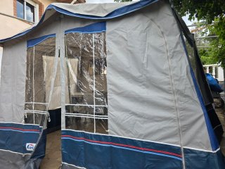 Remolque caravana rígida