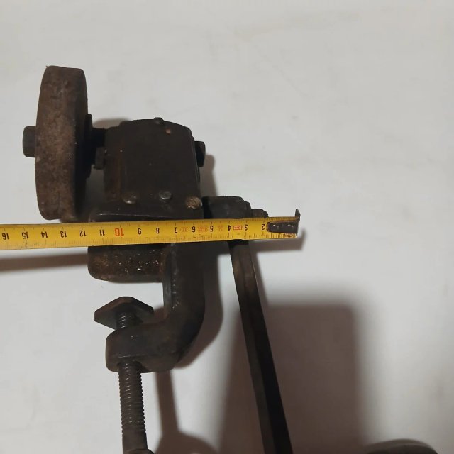 Amoladora manual antigua