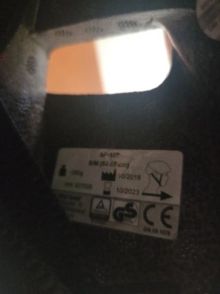 Casco de bicicleta adulto con luz LED roja