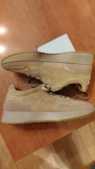 Zapatillas beige