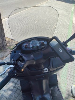 Suzuki burnang Scooter Negra/Burdeos Automática