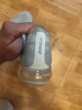 Nike VaporMax grises casi nuevas
