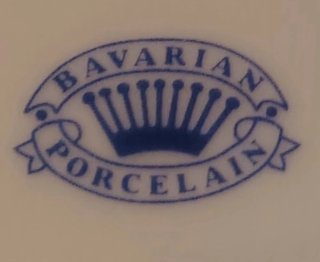 Juego de platos de porcelana blancos y dorados