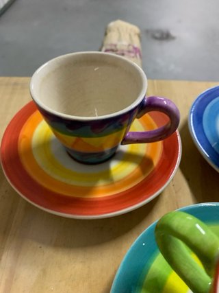 Set de tazas de cerámica multicolor