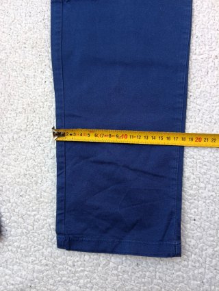 Pantalón de pinzas, estilo italiano de corte recto