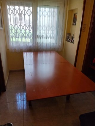 Mesa de comedor y 4 sillas