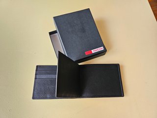 Portafogli da uomo Vincon Bench in pelle nera