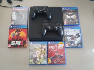 PlayStation 4 slim + 2 mandos + 6 juegos