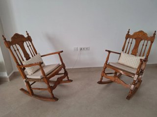 Juego de 2 Mecedoras Antiguas de Madera