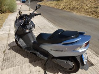 Suzuki Burgman 125cc Scooter Azul