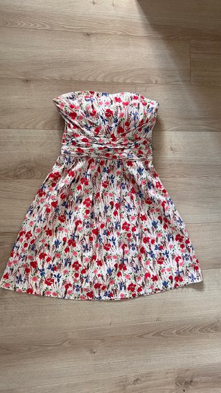Vestido palabra de honor floral