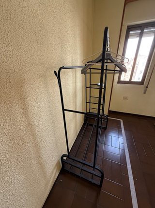 Burro perchero negro metal plástico