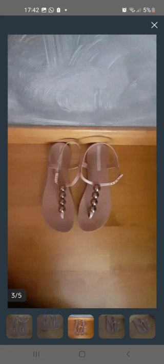 Sandalias Ipanema Rosadas con Dijes