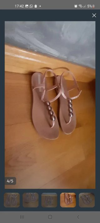Sandalias Ipanema Rosadas con Dijes