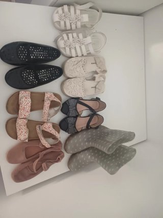 Zapatos de tacón y planos negros Y de Niñas 32/34