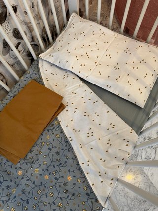 Cuna evolutiva blanca + ropa de cuna